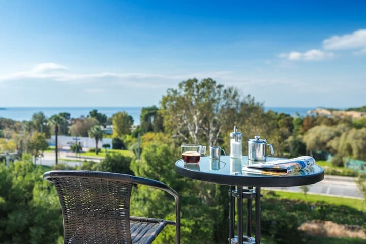 Minavra Hotel