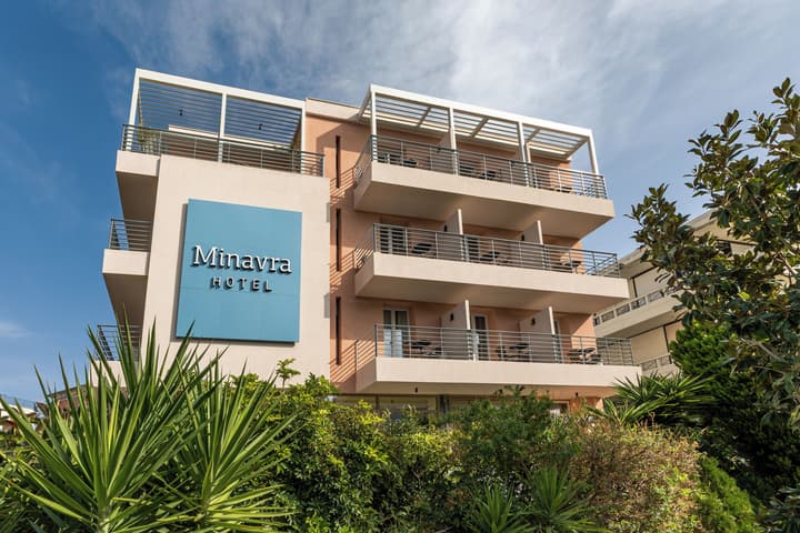 Minavra Hotel