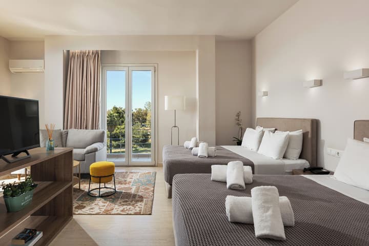 Minavra Hotel