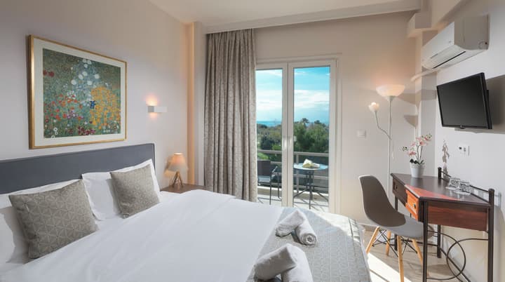 Minavra Hotel