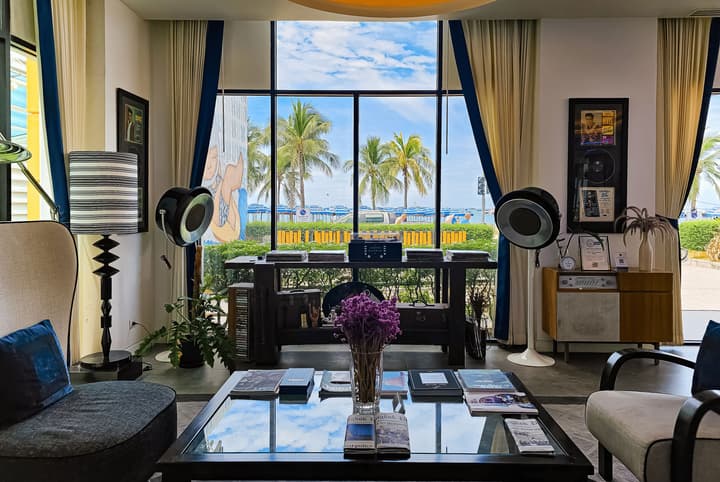 Wave Hotel Pattaya