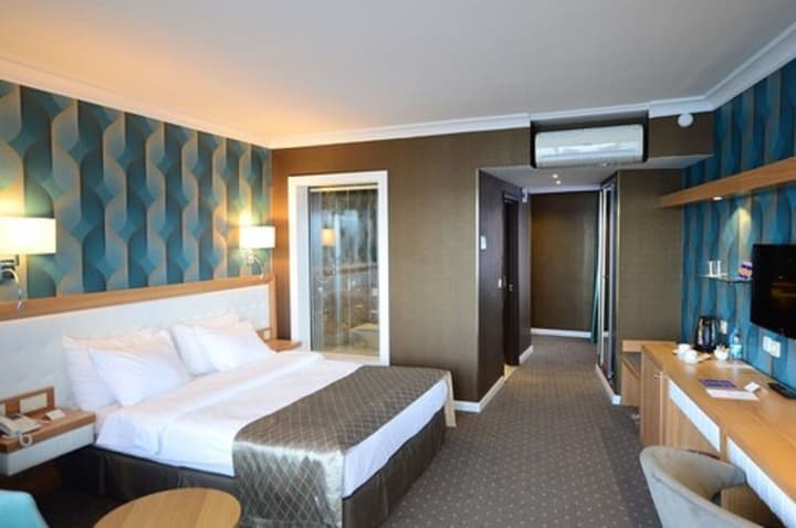 Akol Hotel
