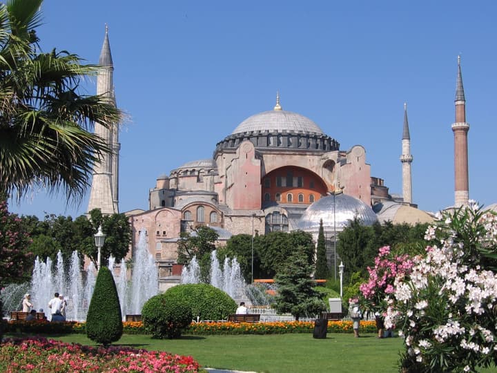 AHC Grand Bazaar Hotel