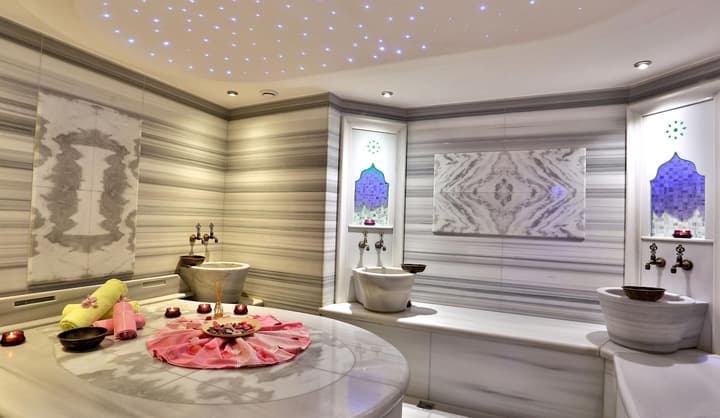 AHC Grand Bazaar Hotel