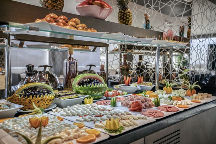 AHC Grand Bazaar Hotel