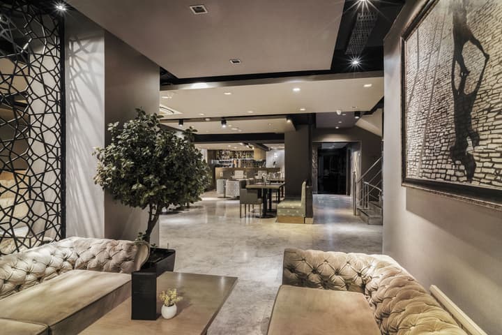 AHC Grand Bazaar Hotel