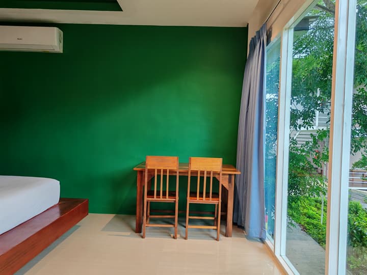 Phi Phi Chang Grand Resort & Spa