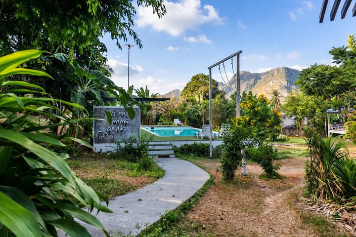 Phi Phi Chang Grand Resort & Spa