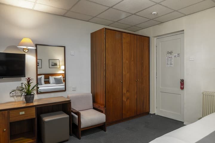 Forest Park Hotel
