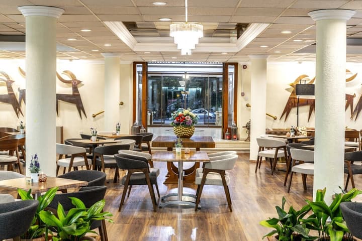 Forest Park Hotel
