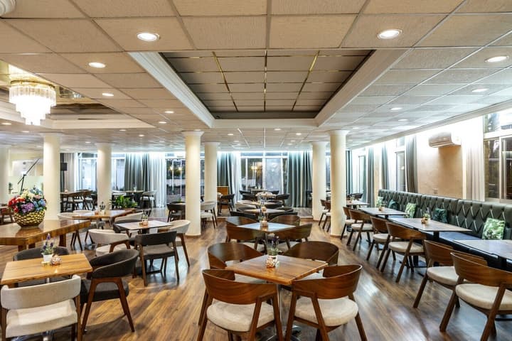 Forest Park Hotel