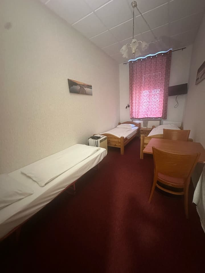 Hotel Pension Walzerstadt
