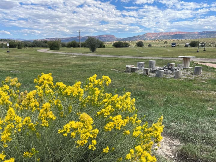 The Riverside Ranch RV Park, Motel & Campground