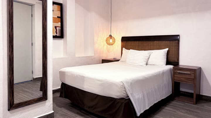 Siesta Fiesta Hotel – 5th Avenue