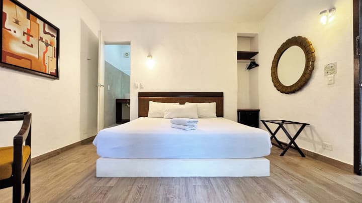 Siesta Fiesta Hotel – 5th Avenue