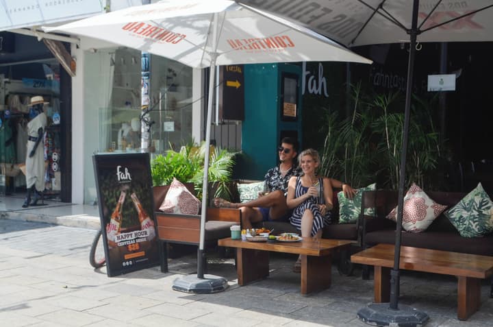 Siesta Fiesta Hotel – 5th Avenue