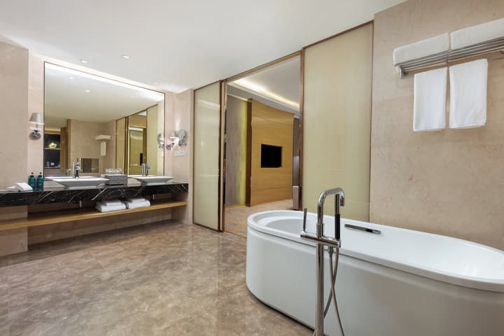 Crowne Plaza Shanghai Noah Square by IHG
