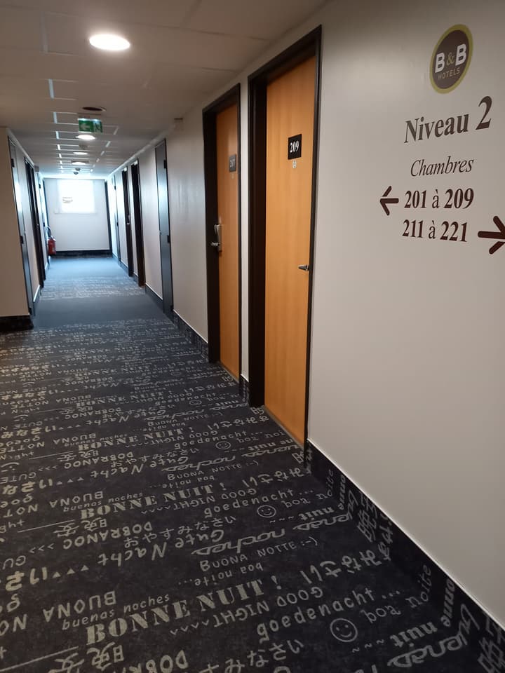 B&B HOTEL Saint-Etienne Monthieu
