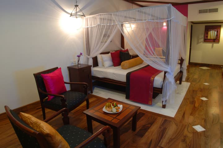 Tangerine Beach Hotel