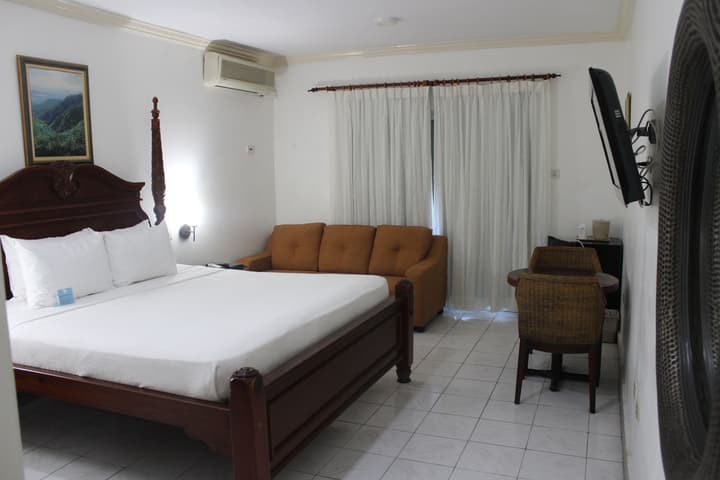 Altamont Court Hotel