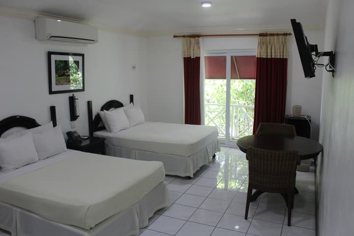 Altamont Court Hotel