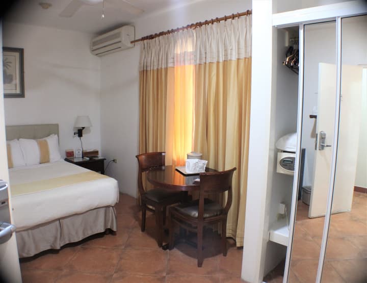 Altamont Court Hotel