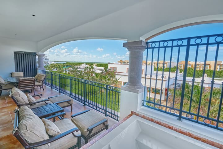 Holiday Inn Club Vacations Grand Residences by IHG - All Inclusive