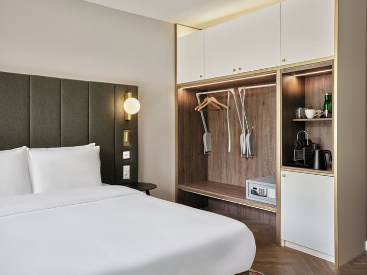 Crowne Plaza Vienna by IHG