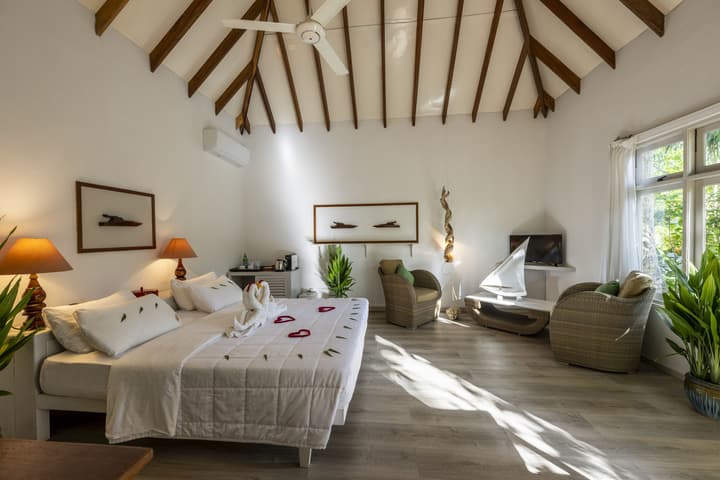 Nika Island Resort & Spa
