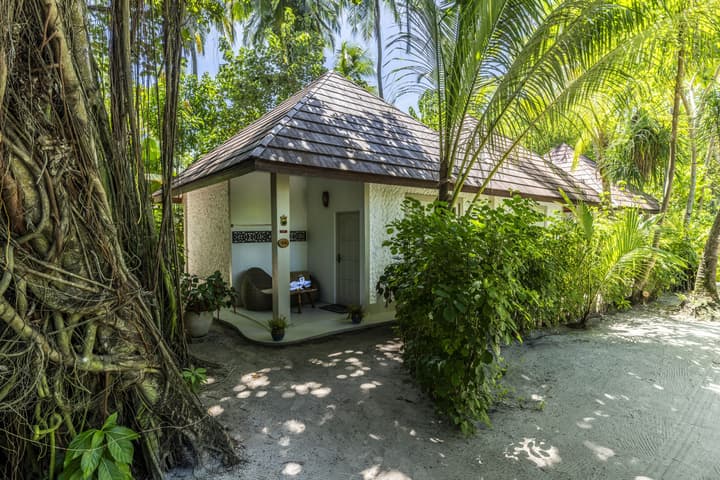 Nika Island Resort & Spa
