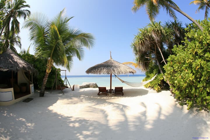 Nika Island Resort & Spa