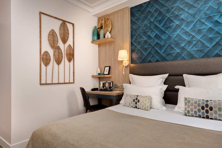 Serotel Suites