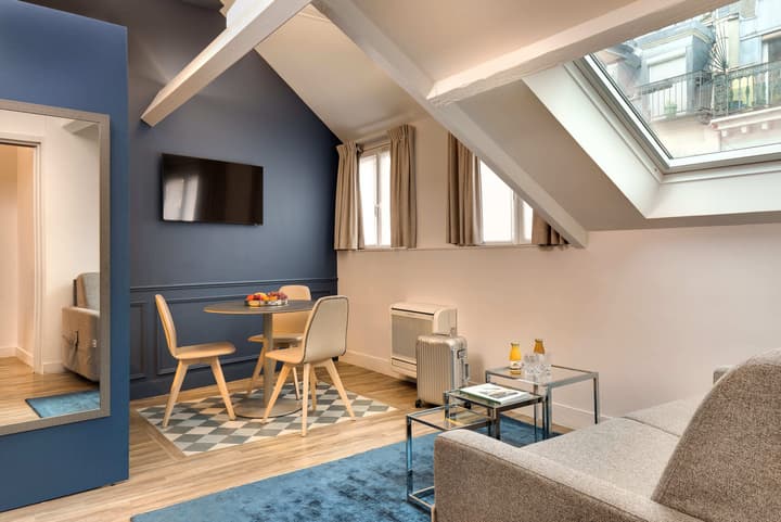 Serotel Suites