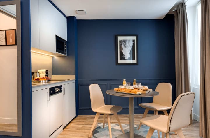 Serotel Suites