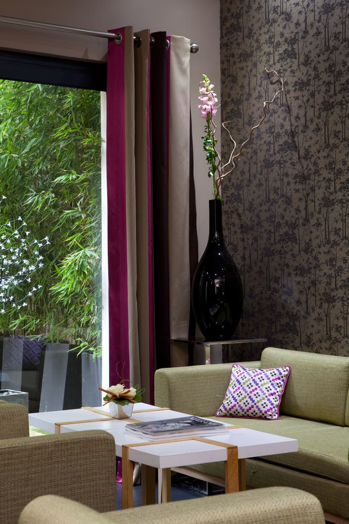 Serotel Suites