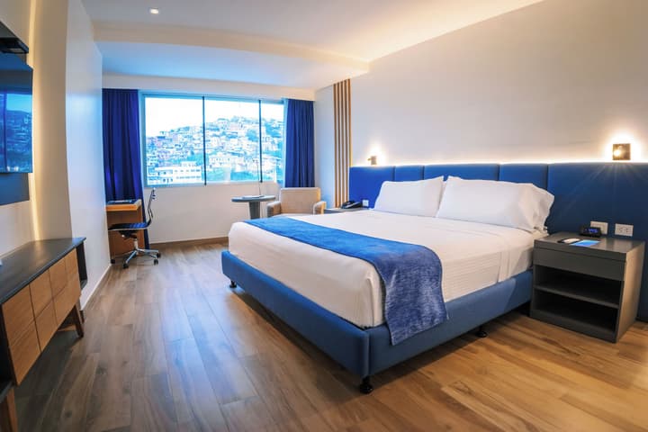 Wyndham Guayaquil Puerto Santa Ana