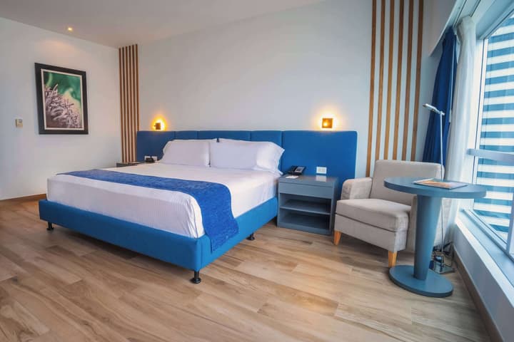 Wyndham Guayaquil Puerto Santa Ana