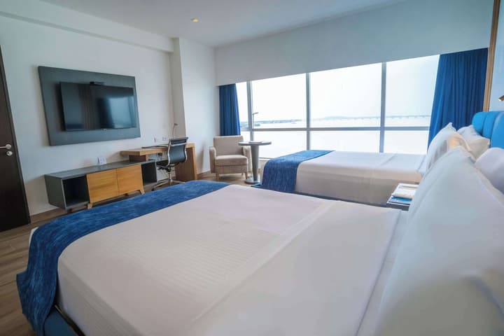 Wyndham Guayaquil Puerto Santa Ana