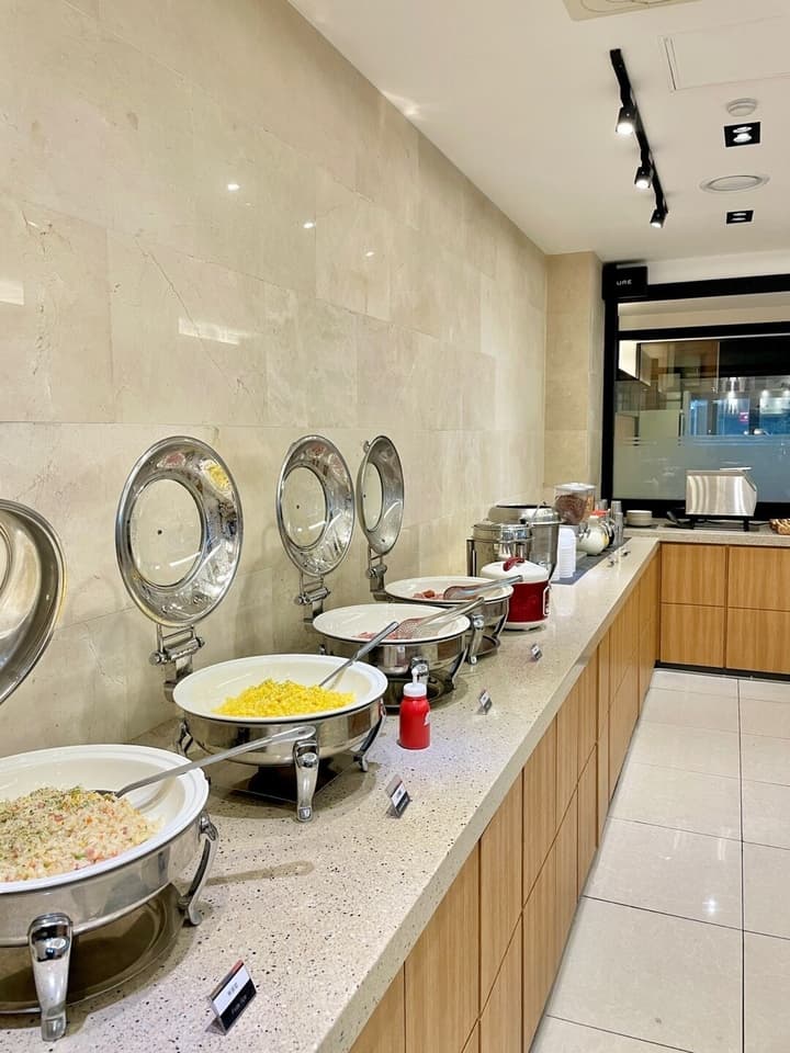 Tower Hill Hotel