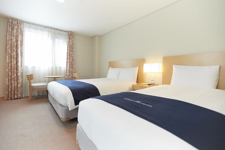 Tower Hill Hotel