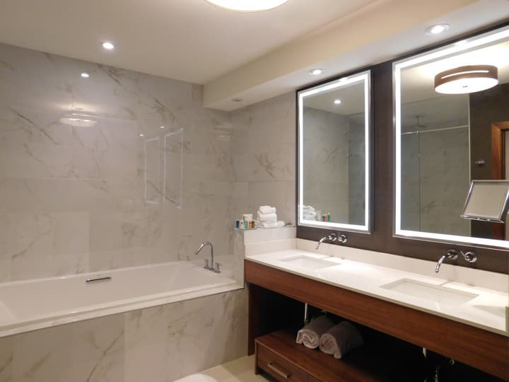 Radisson Hotel & Conference Centre Calgary Airport