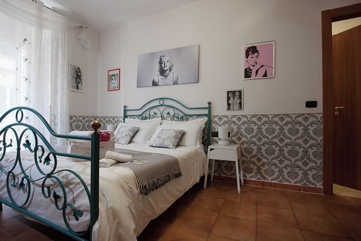 Hotel Cine Holiday