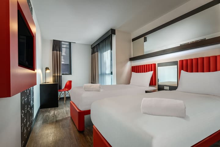 Essence Hotel Carlton