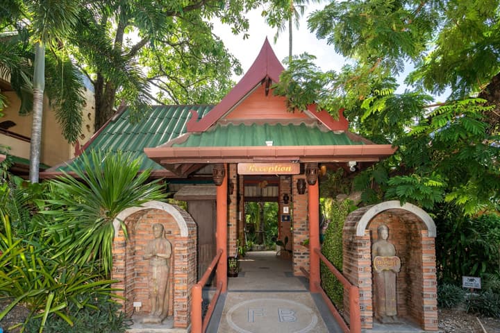Friendship Beach Resort & Atmanjai Wellness Spa
