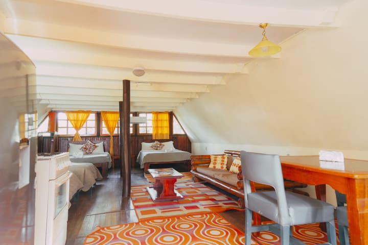 Hotel La Colina