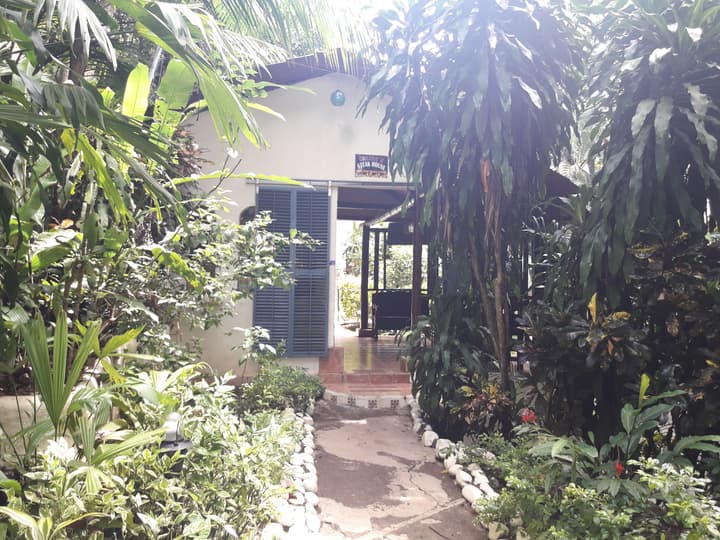 Hotel La Colina