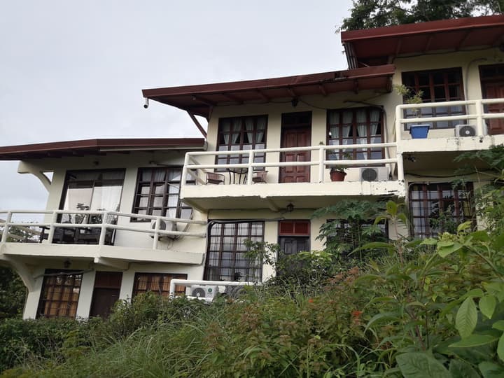 Hotel La Colina