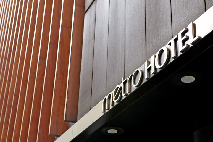 Metro Hotel
