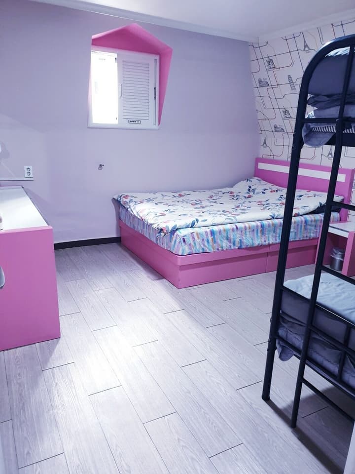 OPPA Hostel Sinchon-Hongdae