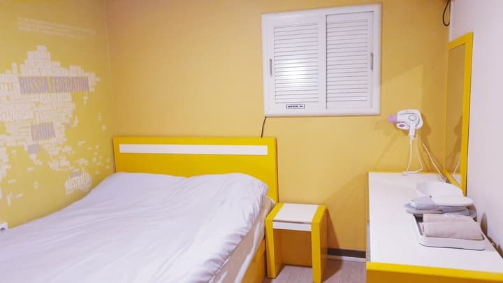 OPPA Hostel Sinchon-Hongdae